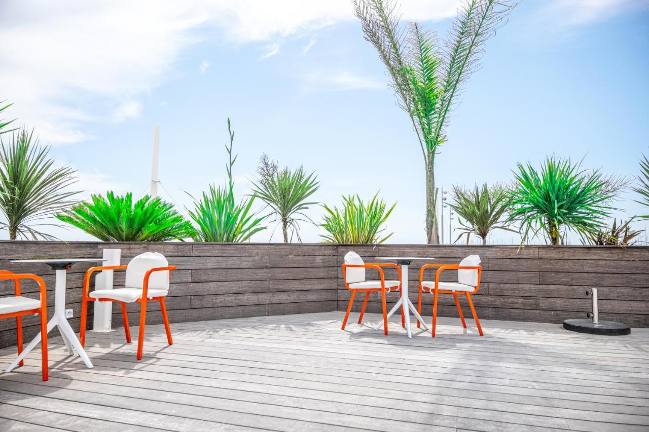 Le Majestic Residence Le Mind Vue Mer Exceptionnelle Grande Terrasse Privee Piscine Partagee Sur Le Toit Hyper Centre Ла-Гранд-Мот Экстерьер фото